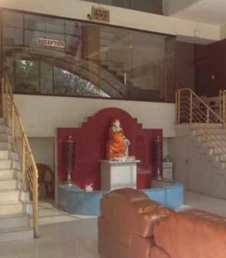Hôtel Manohar Mahal à Jalgaon Extérieur photo